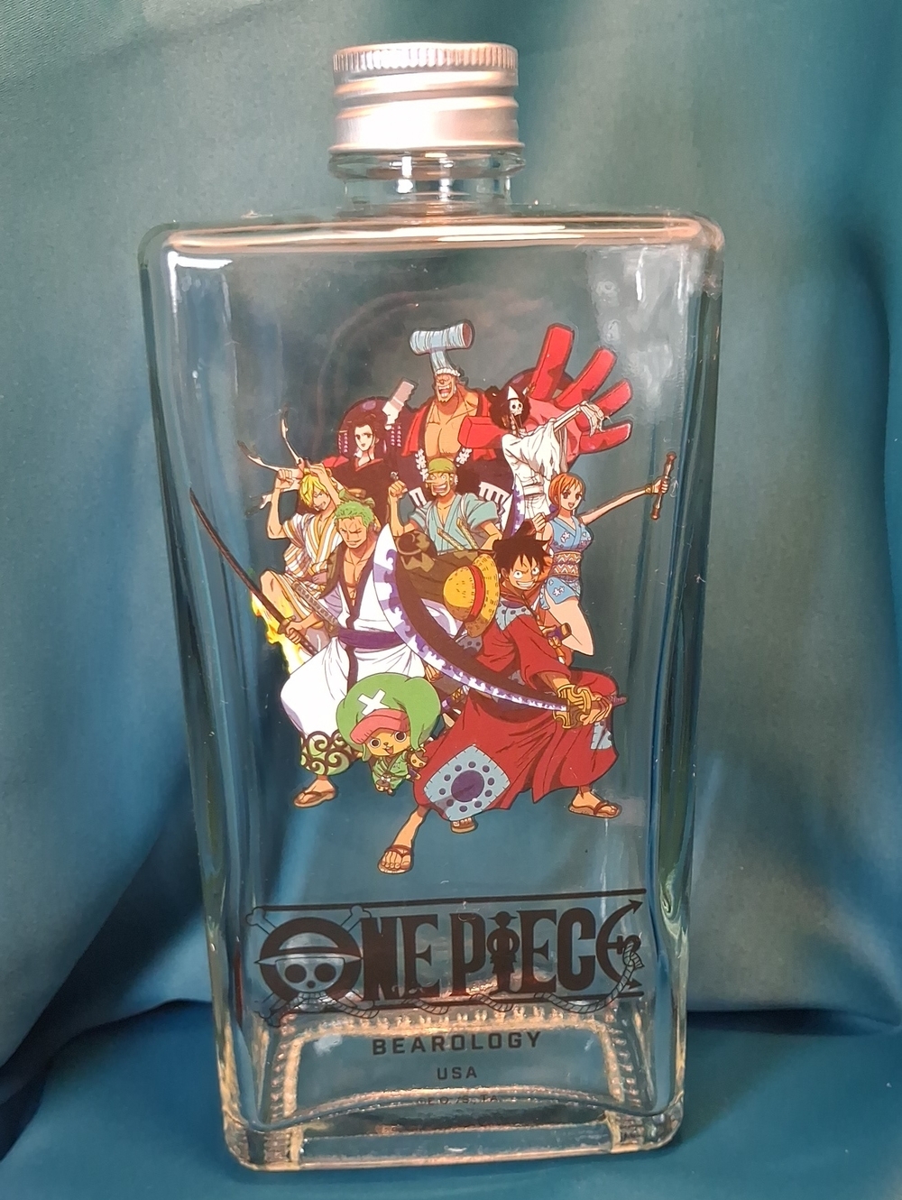 E + J  One Piece Bearology USA Glass Flask                 Toys & Collectibles